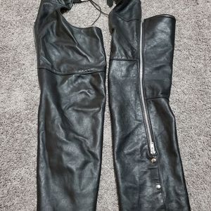 Universal riders leather motorcycle chaps
